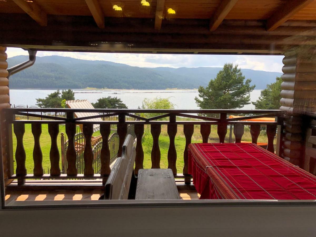 Villa Sunrise Dospat Exterior photo